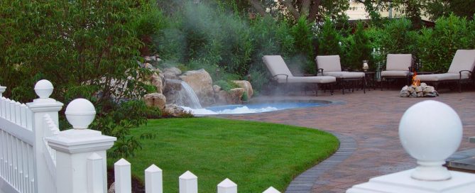Pool/Spa Combo for Small Backyard: